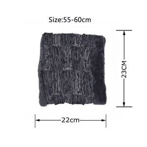 Vista dettagliata dello scaldacollo termico con fodera felpata e misure 23cm per 22cm