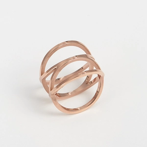 Minimalist rose gold hollow bird nest ring featuring multi-layer crisscross metal bands