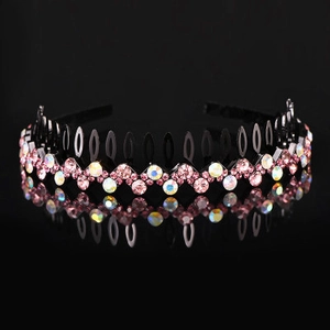 Macro detail of wave headband featuring pink rhinestones and non-slip teeth grip