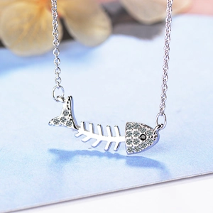 Silver fishbone pendant necklace with sparkling zircons and delicate link chain