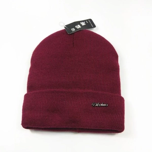 Knit Beanie Hat Acrylic Thickened Warm Fleece Lined Outdoor Skiing Winter Skull Cap With Metal Logo For Men Women