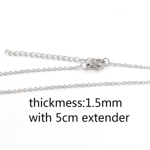 Detail of 1.5mm stainless steel cable chain with lobster clasp and 5cm extender