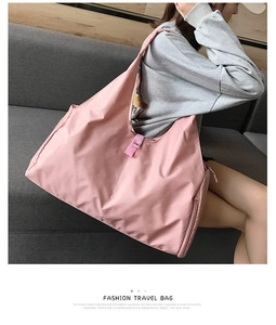 Fashionable pink travel tote bag with large capacity for yoga and shopping