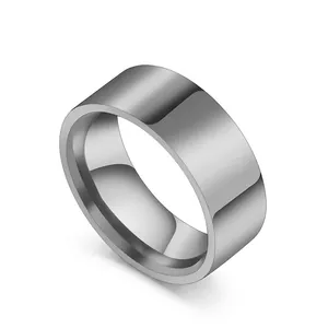 Anello a fascia minimalista in acciaio inossidabile lucidato con finitura a specchio unisex