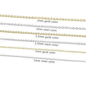 Comparison of 1mm, 1.5mm and 2mm stainless steel cable chains in gold and steel color