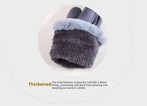 Detailansicht warmer Damen-Wildlederhandschuh mit dickem Plüschfutter und Pelz-Manschette