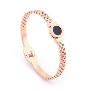Bracelet en acier inoxydable rose doré avec disque noir, chiffres romains et chaîne