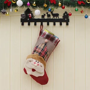 Chaussette de Noël en jute avec Père Noël 3D et bordure à carreaux rouge et verte