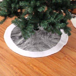 Round 90cm grey and white plush Christmas tree skirt with embroidered festive lettering