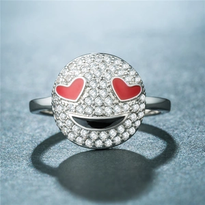 Bague émoticône élégante avec cristaux blancs étincelants et yeux en cœur rouge