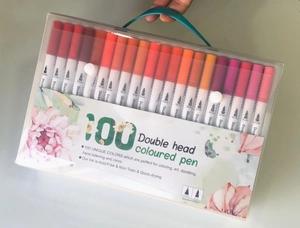 Carrying case of 100-color double-headed markers with non-toxic and quick-drying ink