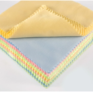 Microfiber cleaning cloths for sunglasses with zig-zag edges in various colors