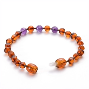 Baby-Armband aus Baltischem Bernstein und Amethyst mit sicherem Schraubverschluss