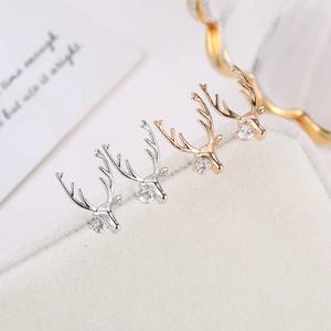 Élégantes boucles d'oreilles bois de renne en argent et or rose avec zircon