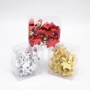Three-color 4.5cm star-shaped Christmas tree hanging ornaments in a transparent gift box
