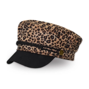 Detailansicht der Baker-Boy-Mütze mit Leopardenmuster, schwarzem Seil und Goldknopf