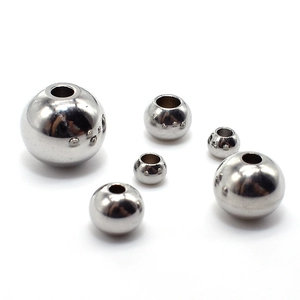 Perles en acier inoxydable argenté poli de tailles variées pour bijoux