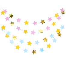 Guirnalda de estrellas coloridas de papel con purpurina dorada para decoración fiesta