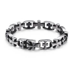 Bracelet à maillons croix en acier inoxydable pour hommes avec finition argentée vintage, fond blanc