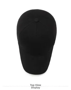 Draufsicht auf eine schwarze Baumwoll-Baseballkappe mit sechs-Panel-Design und Schirm
