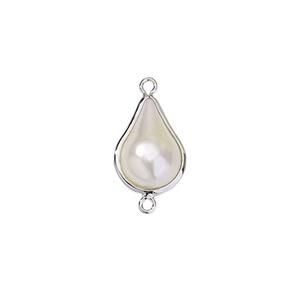 Pear-shaped white pearl pendant with silver metal bezel and double jump rings