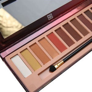 Makroaufnahme einer 12-Farben Lidschattenpalette mit Schimmer, Matt-Tönen und Innenspiegel