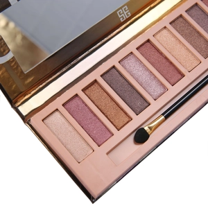 Detail der 10-Farben Lidschattenpalette mit neutralem Schimmer, Matt und Doppelpinsel