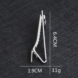 Silver musical note necktie clip for men featuring 6.4cm length and 1.9cm width