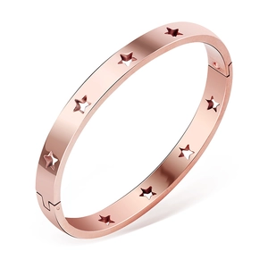 Fashionable rose gold stainless steel bracelet with cutout star pattern and side clasp