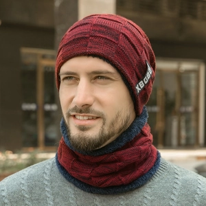 Men's winter knit beanie hat and neck warmer set in red checkered pattern with fleece lining