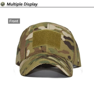 Vue détaillée de la casquette tactique camouflage avec zone velcro à l'avant