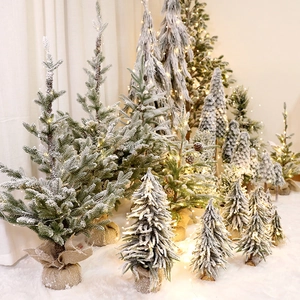 Mini Christmas Tree Desktop Ornaments Flocked Snow Tipped PVC For Holiday Home Office Table Decoration With Wood Base