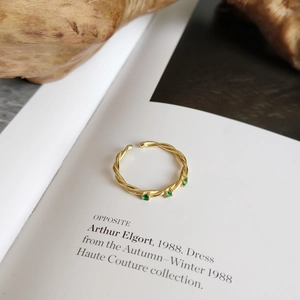 French vintage 18K gold braided adjustable ring with three green emerald gemstones