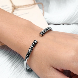 Silver Sun Wukong golden hoop cuff bracelet with intricate vintage floral carvings