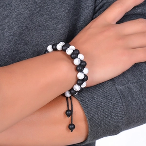 Double-layer natural frosted black stone and white turquoise beaded bracelet with adjustable cord