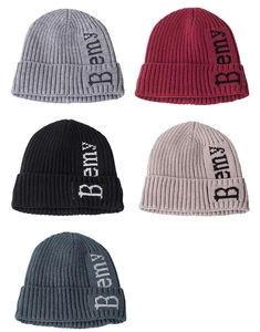 Detail showing five color variants of ribbed knit beanies with embroidered Bemy letter logo
