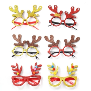 Set of 6 Christmas glasses with reindeer antlers and glitter finish for festive parties