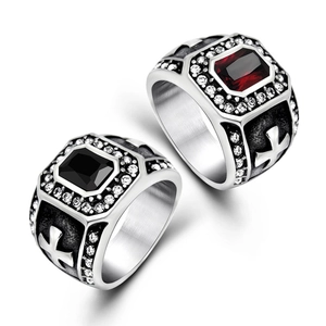 Bague Rétro Avec Pierre Gemme Carrée Acier Inoxydable 316L Motif Croix Bijoux Gothique Punk Biker Pour Hommes