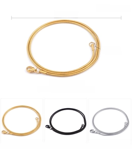 Detail showing 2mm wide 18K gold vacuum plated snake bone chain with 460mm length