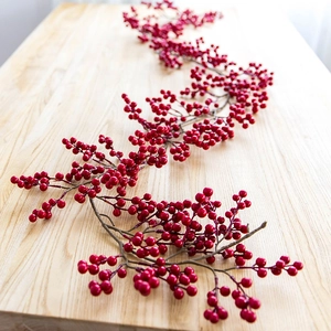 Artificial Red Berry Garland Flexible Foam Vine Branch Festive Christmas Holiday Home Decoration Winter Mantle Decor