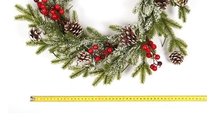 Detailed measurement view of 50cm Christmas wreath with pine cones and red berries