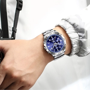 Montre à quartz Chenxi pour homme avec cadran bleu et bracelet en acier inoxydable argenté