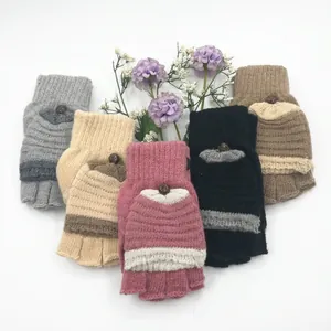 Gants en laine tricotée pour hommes et femmes avec rabat amovible et boutons en bois