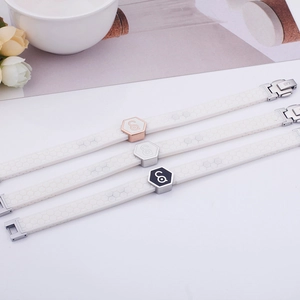 Titanium magnetic therapy bracelet with honeycomb texture and hexagonal metal buckles