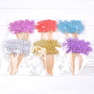 Pics à gâteau flocons pailletés en six couleurs sur tiges en bois pour décoration