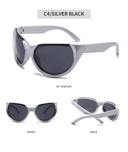 Trois vues de lunettes de soleil sport Y2K argent noir avec fini métallique et verres gris