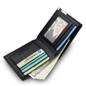 Portafoglio uomo in pelle nera a libro con fessure per carte e scomparto per banconote