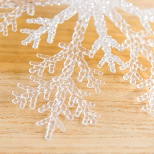 Décoration de Noël en forme de flocon de neige en acrylique transparent avec détails