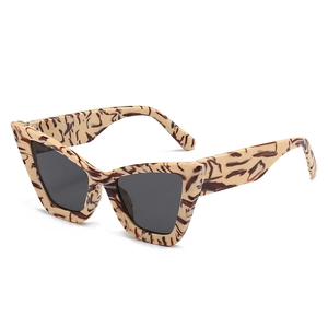 Cat Eye Sunglasses PC Frame And PC Lenses UV400 Protection Retro Fashionable Outdoor Eyewear For Women