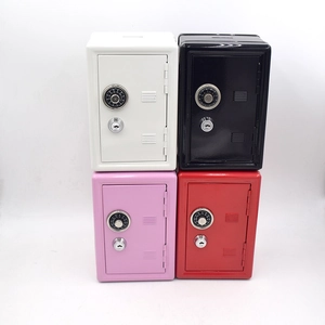 Mini salvadanaio a forma di cassaforte in metallo nero, bianco, rosa e rosso con chiave